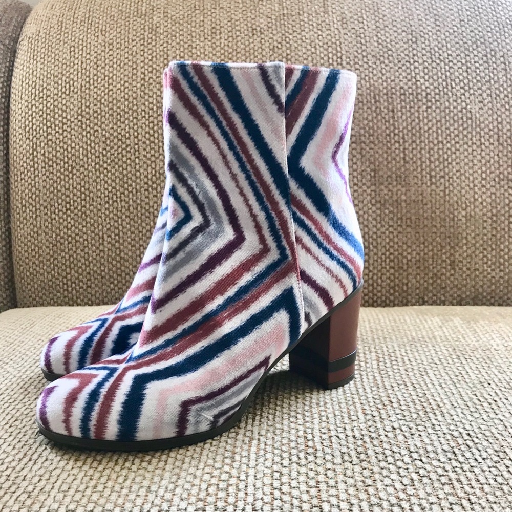 Printed booties